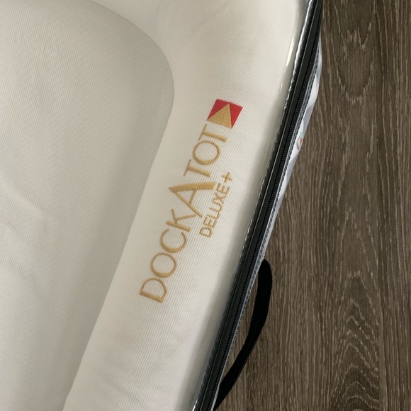 Dock-a-Tot Deluxe - Picture 2 of 4